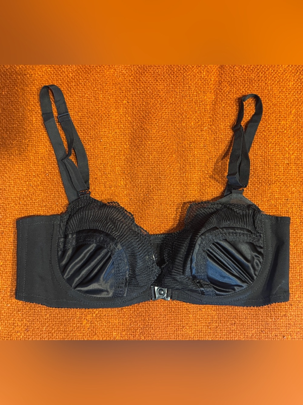 Vintage 70s Frederick’s of Hollywood Black Satin and Lace Underwire Bra 32C